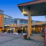 汽车旅馆 Coffee Fellows Sued 3*