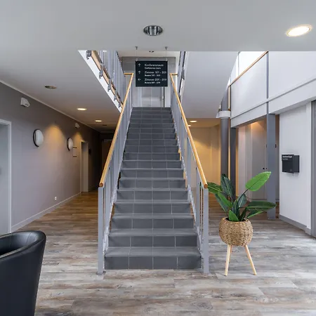 Coffee Fellows Sued 3*